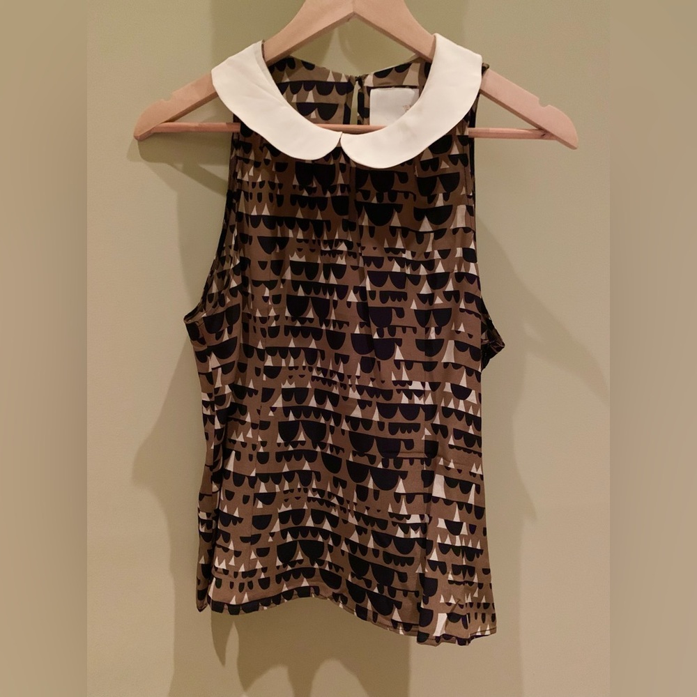 Line & Dot Silk Sleeveless Collared Top